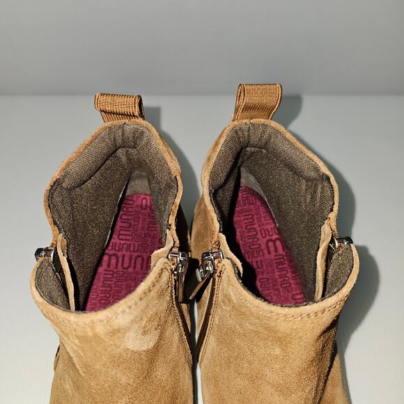 Munro Rourke Ankle Bootie Size 9 NARROW Tobacco Suede Side Zip Water Resistant - Picture 10 of 15